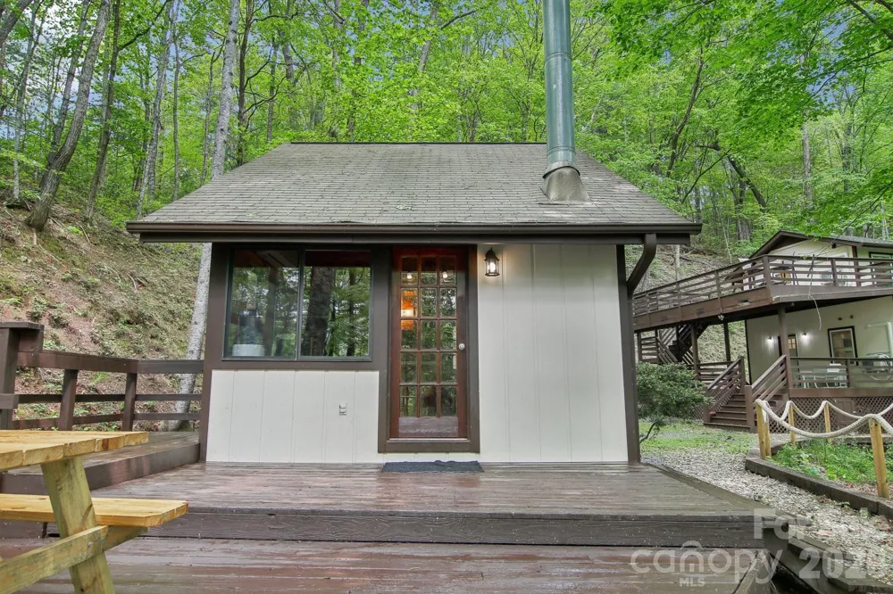 295/291 Dills Road Bryson City, NC 28713
