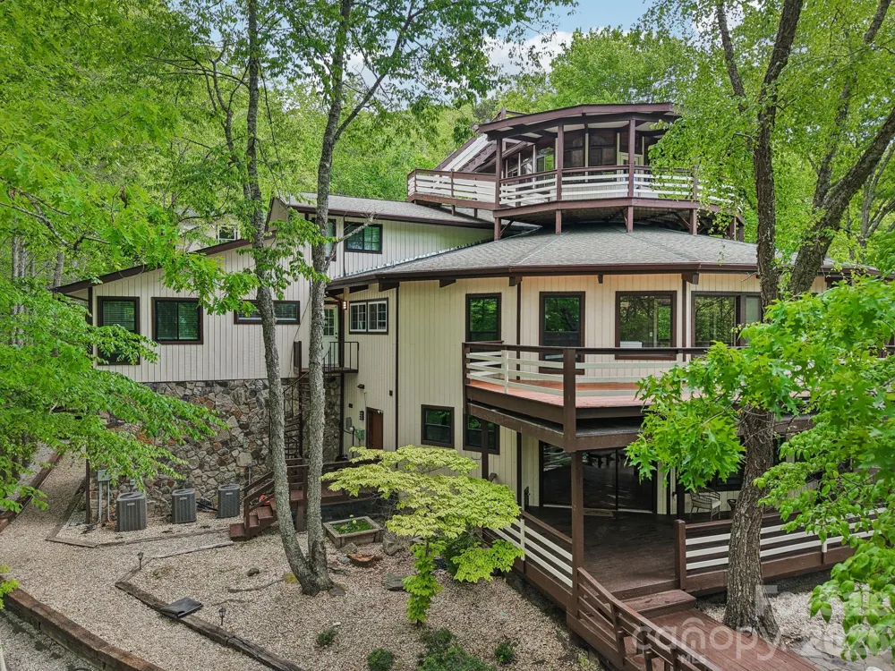 295/291 Dills Road Bryson City, NC 28713