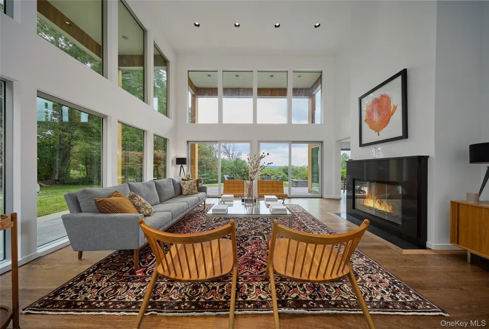 33 Ford Road Chatham, NY 12136