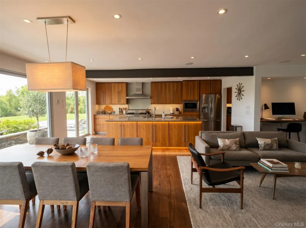 33 Ford Road Chatham, NY 12136