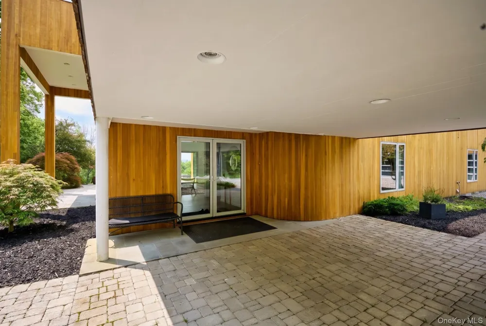33 Ford Road Chatham, NY 12136