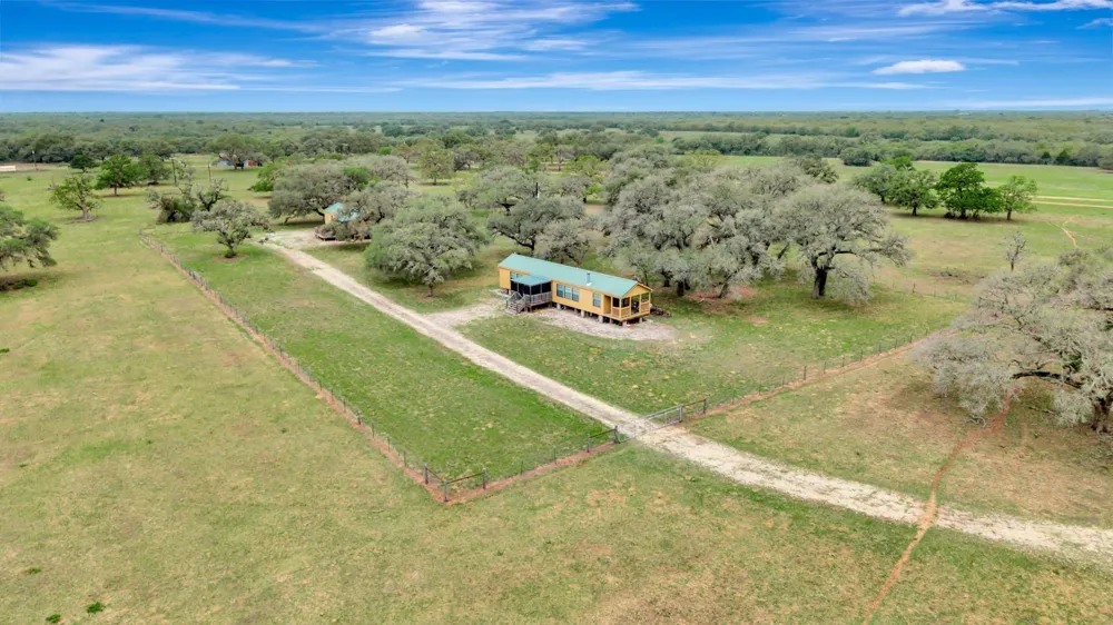 16297 State Highway 111 E Yoakum, TX 77995
