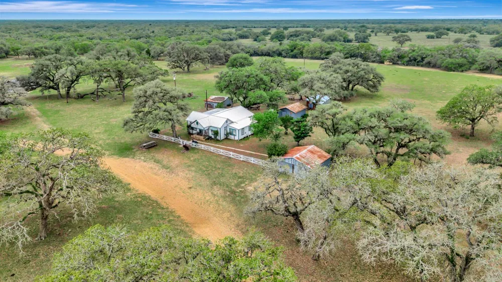16297 State Highway 111 E Yoakum, TX 77995