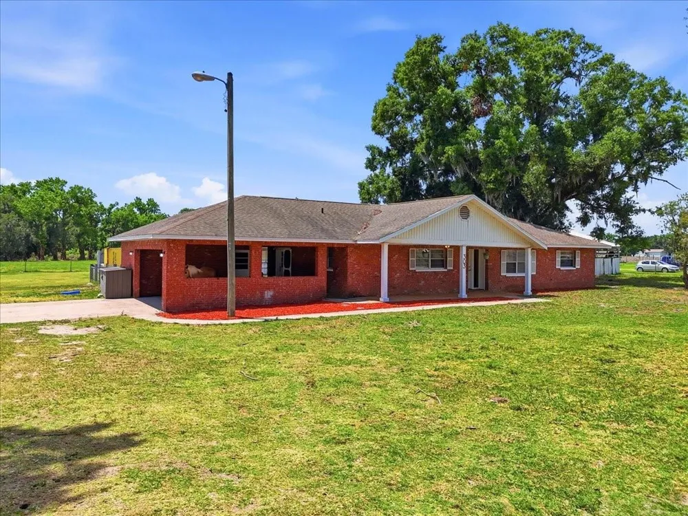 303 KARPPE ROAD Plant City, FL 33567