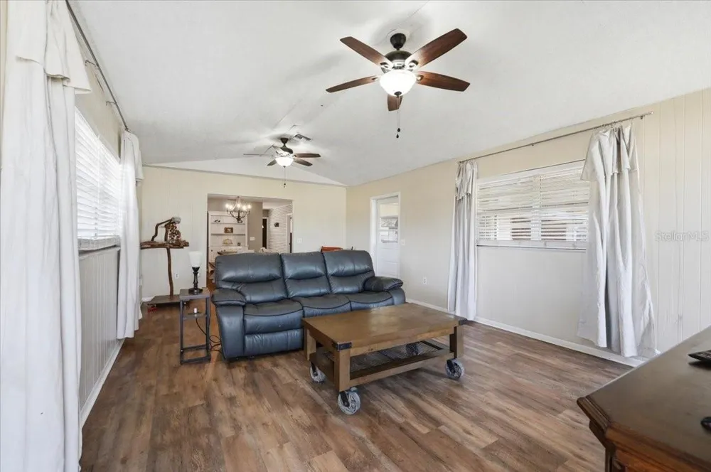 303 KARPPE ROAD Plant City, FL 33567