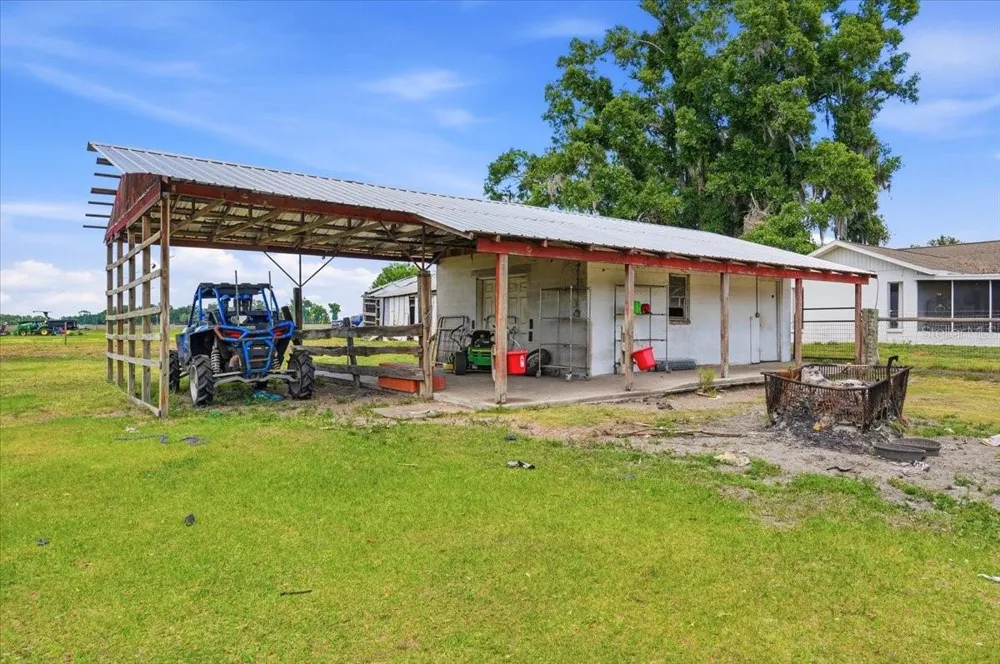 303 KARPPE ROAD Plant City, FL 33567