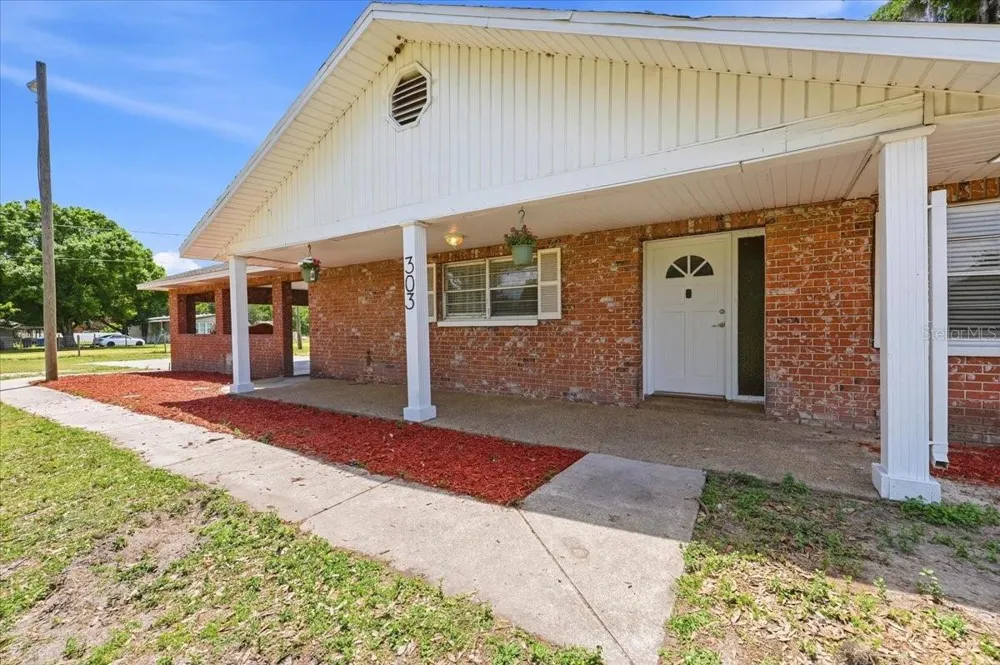 303 KARPPE ROAD Plant City, FL 33567
