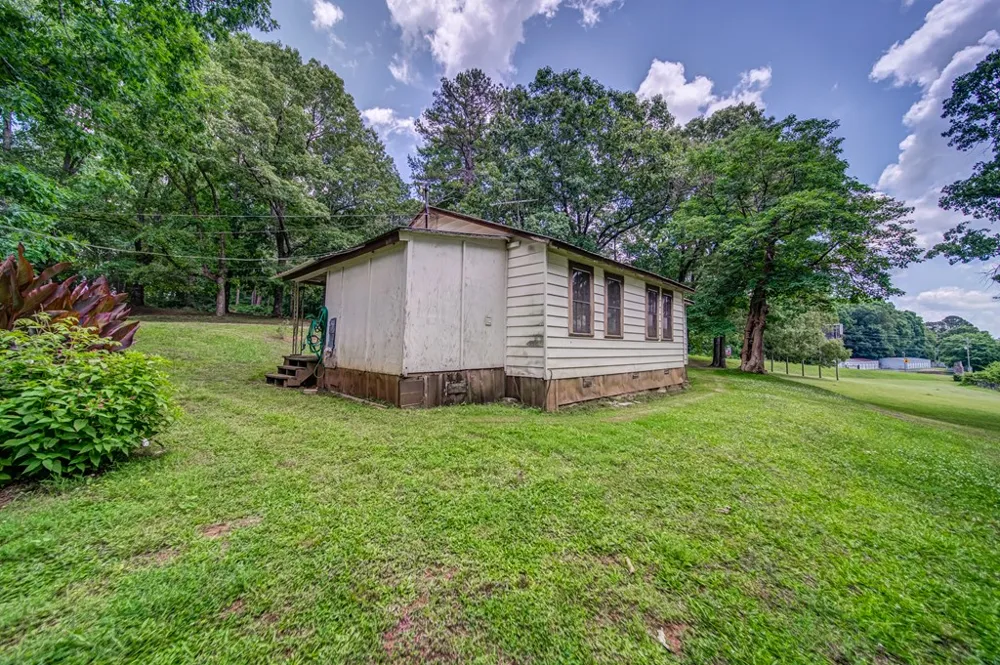 261 Steve Tate Hwy Marble Hill, GA 30148