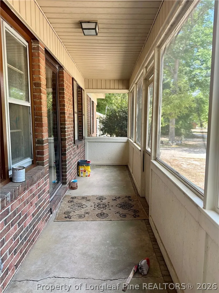 109 W Chestnut Street Maxton, NC 28364