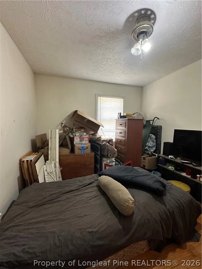 109 W Chestnut Street Maxton, NC 28364