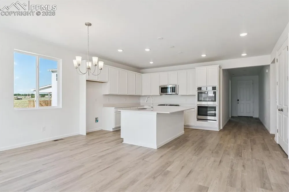 3302 Bella Notte Drive Pueblo, CO 81001