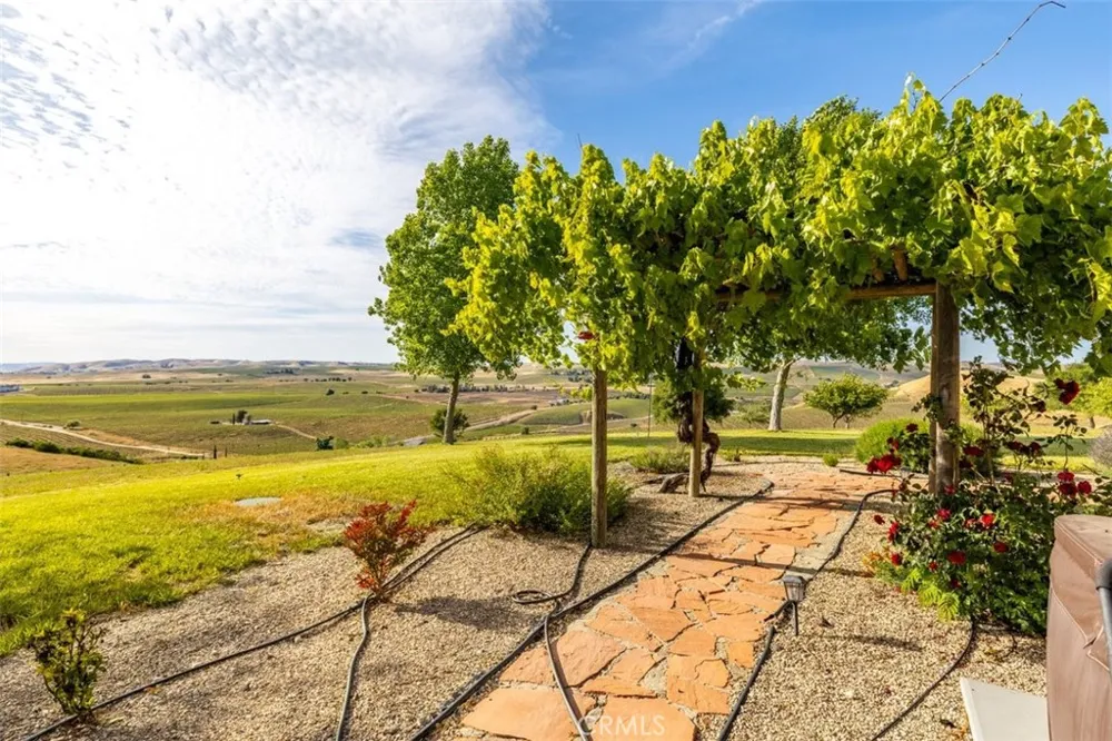 6130 Buckhorn Ridge San Miguel, CA 93451