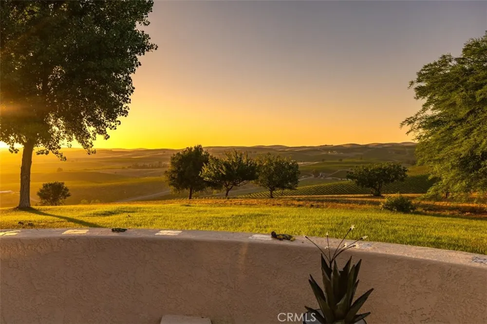 6130 Buckhorn Ridge San Miguel, CA 93451