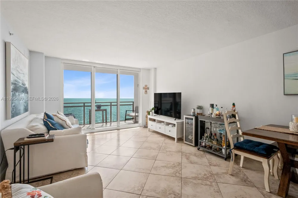 6917 Collins Ave #1609 Miami Beach, FL 33141