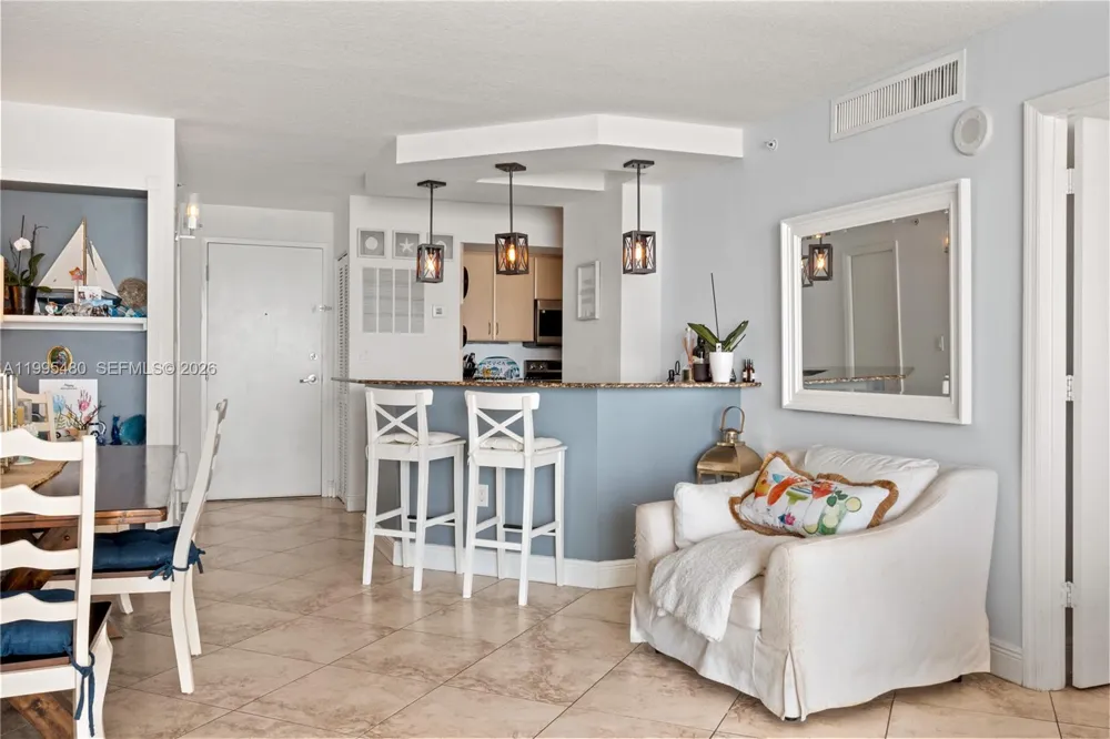 6917 Collins Ave #1609 Miami Beach, FL 33141