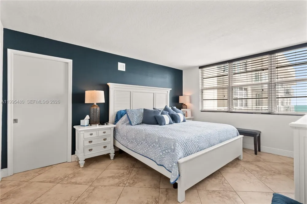6917 Collins Ave #1609 Miami Beach, FL 33141