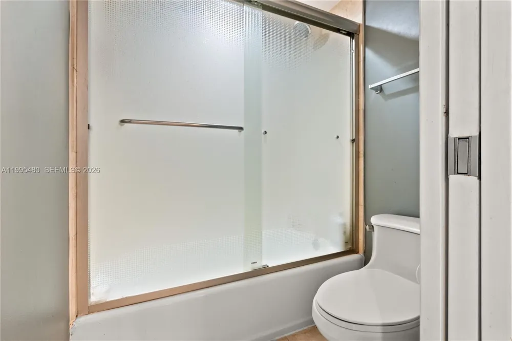 6917 Collins Ave #1609 Miami Beach, FL 33141