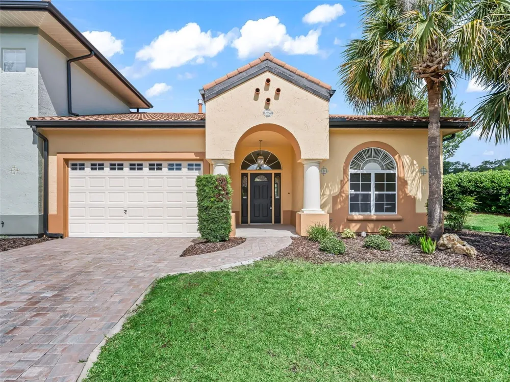 1256 AVENIDA DE LAS CASAS Lady Lake, FL 32159