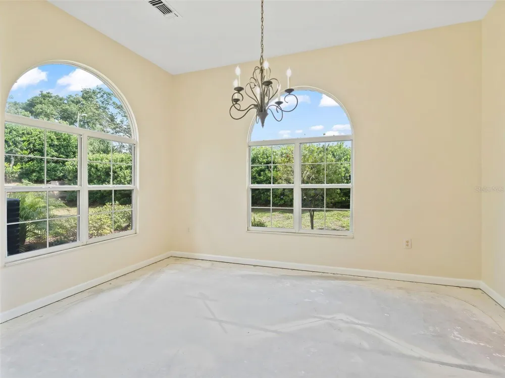 1256 AVENIDA DE LAS CASAS Lady Lake, FL 32159