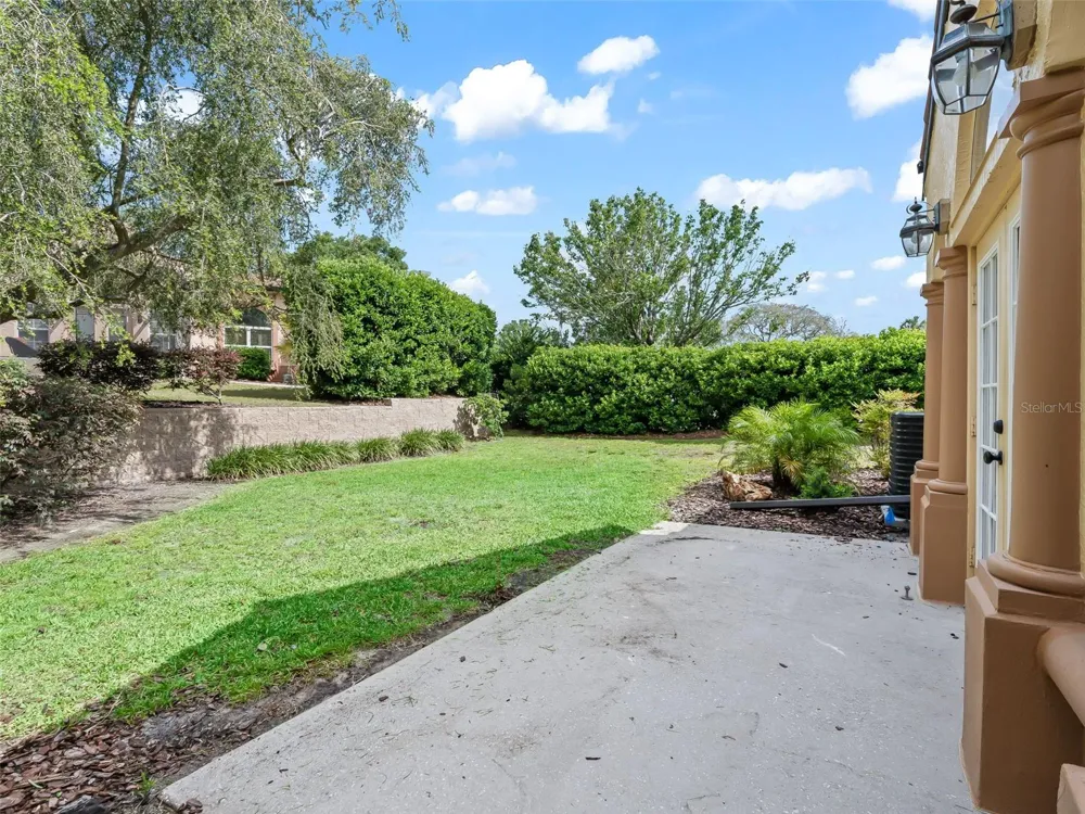1256 AVENIDA DE LAS CASAS Lady Lake, FL 32159