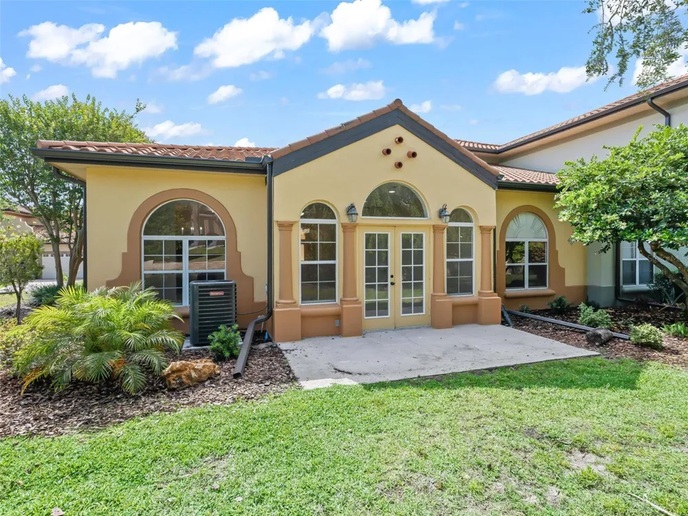 1256 AVENIDA DE LAS CASAS Lady Lake, FL 32159