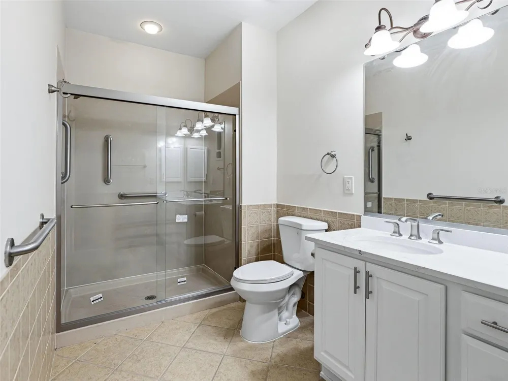 1256 AVENIDA DE LAS CASAS Lady Lake, FL 32159