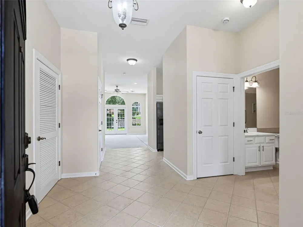 1256 AVENIDA DE LAS CASAS Lady Lake, FL 32159
