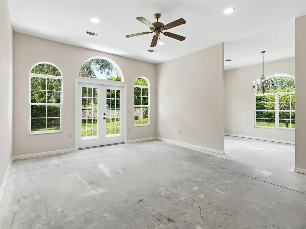 1256 AVENIDA DE LAS CASAS Lady Lake, FL 32159