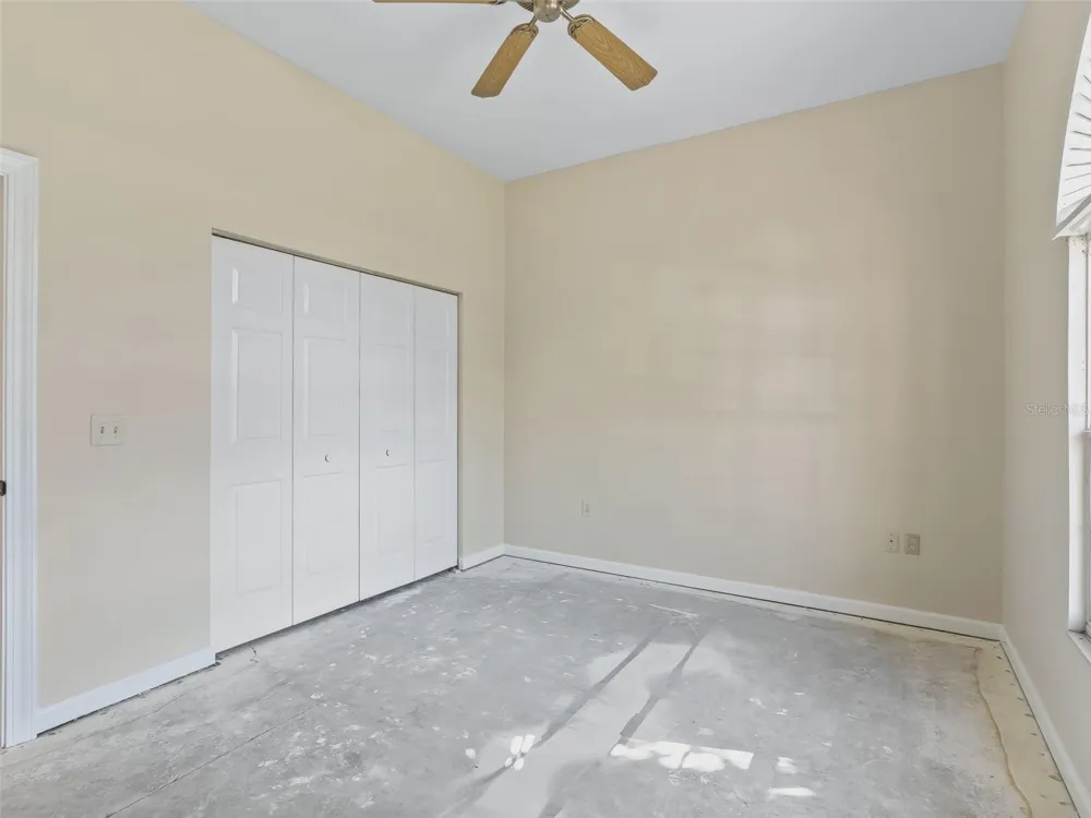 1256 AVENIDA DE LAS CASAS Lady Lake, FL 32159