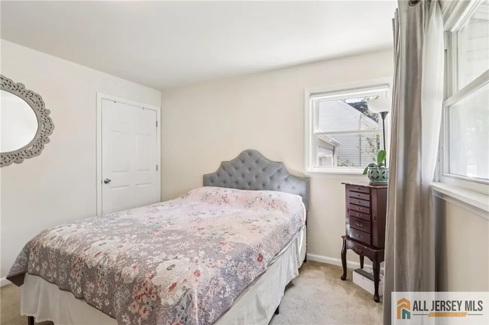 61 Wickom Avenue Hamilton, NJ 08690
