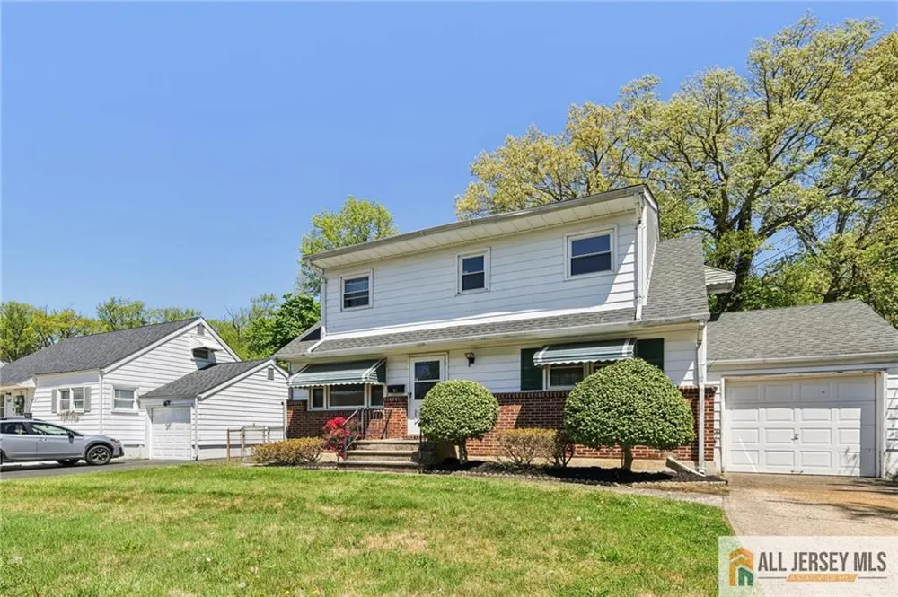 61 Wickom Avenue Hamilton, NJ 08690