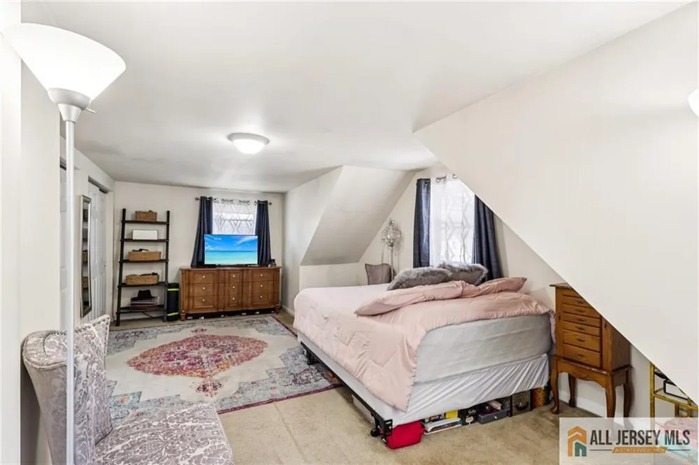 61 Wickom Avenue Hamilton, NJ 08690