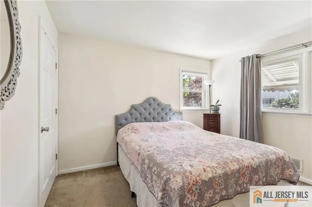 61 Wickom Avenue Hamilton, NJ 08690