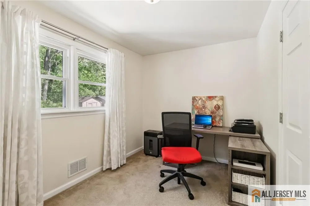61 Wickom Avenue Hamilton, NJ 08690