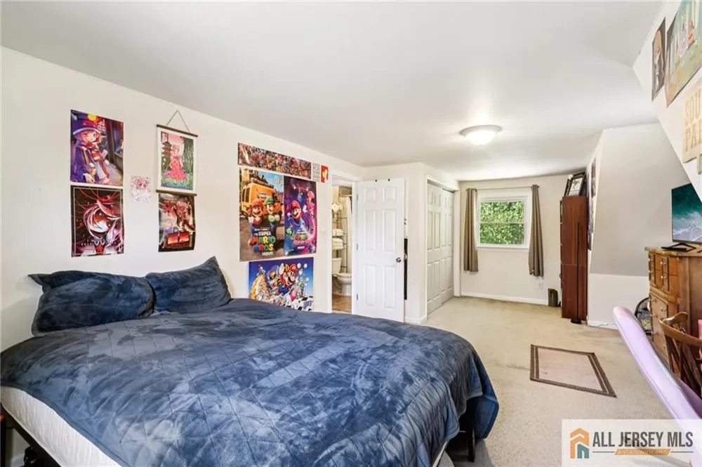 61 Wickom Avenue Hamilton, NJ 08690