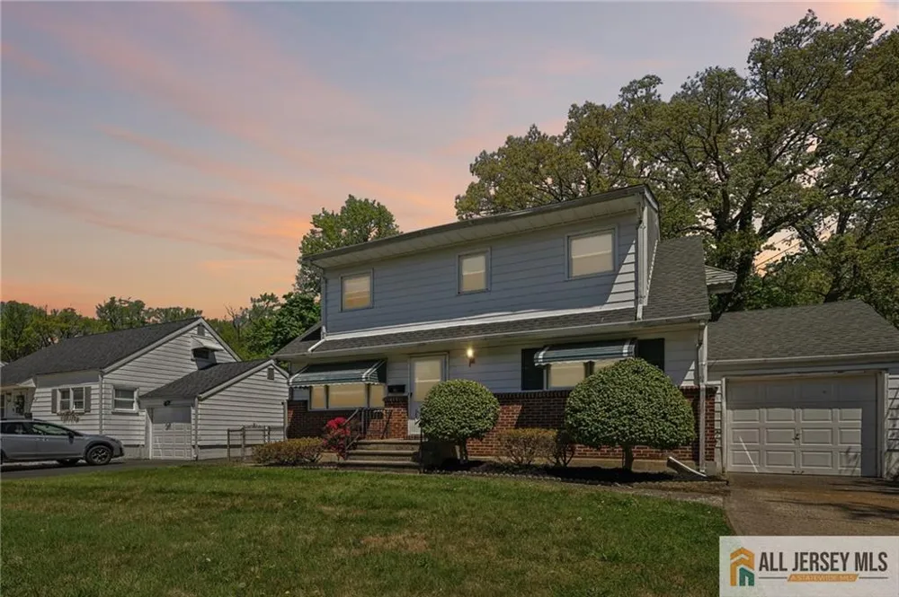 61 Wickom Avenue Hamilton, NJ 08690