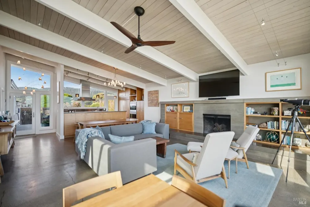 324 Seadrift Road Stinson Beach, CA 94970