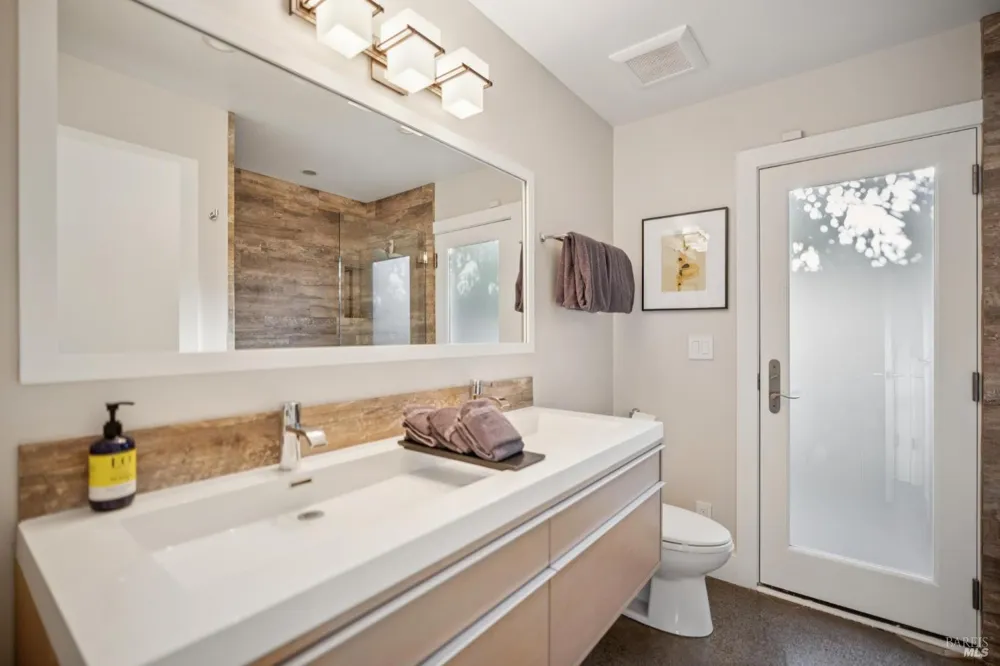 324 Seadrift Road Stinson Beach, CA 94970