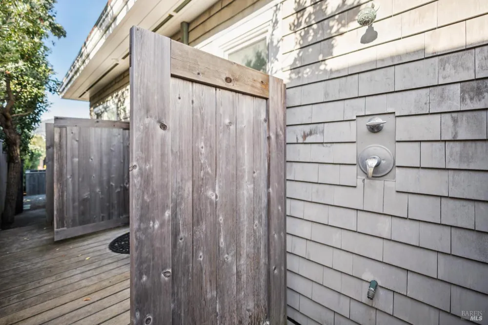 324 Seadrift Road Stinson Beach, CA 94970