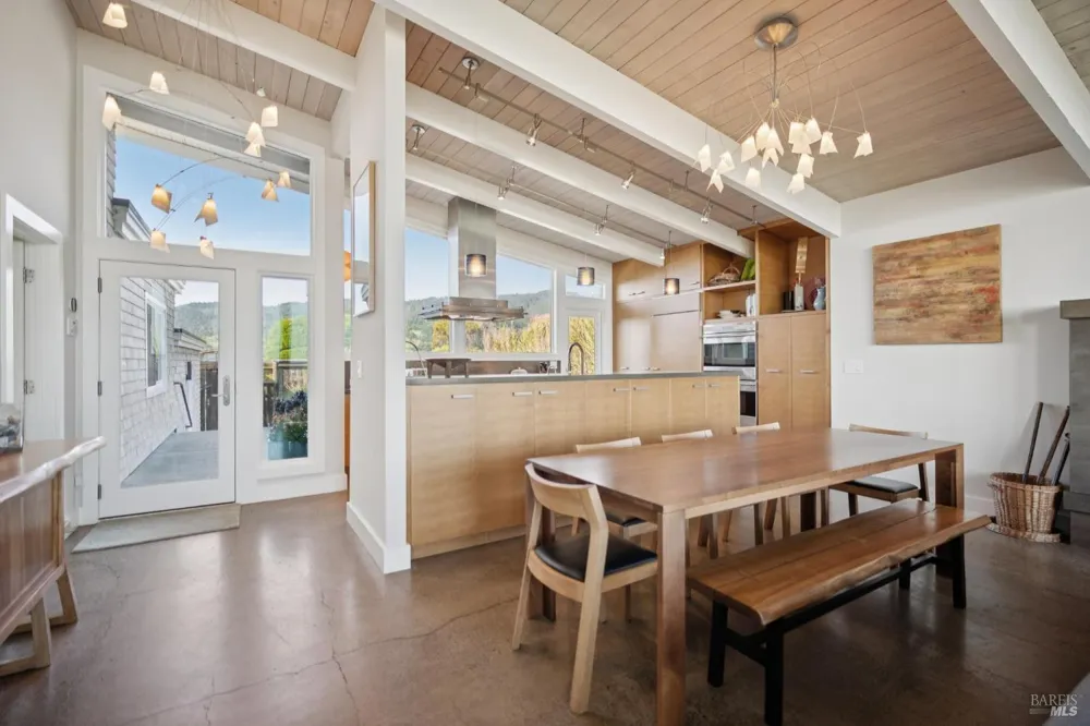 324 Seadrift Road Stinson Beach, CA 94970