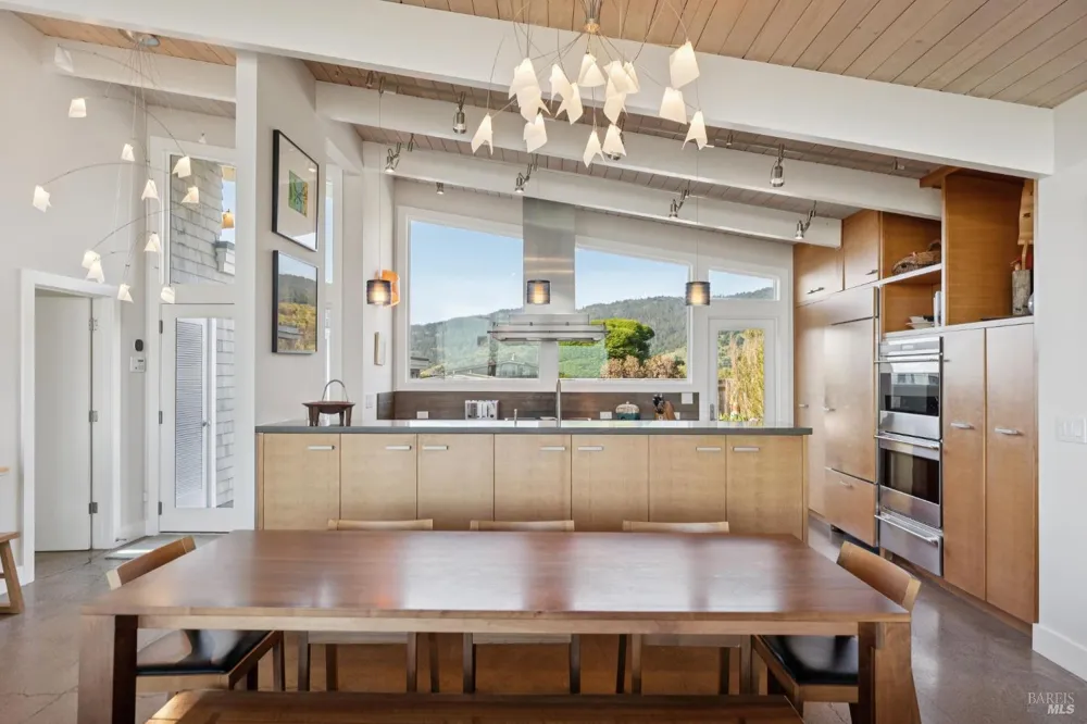 324 Seadrift Road Stinson Beach, CA 94970