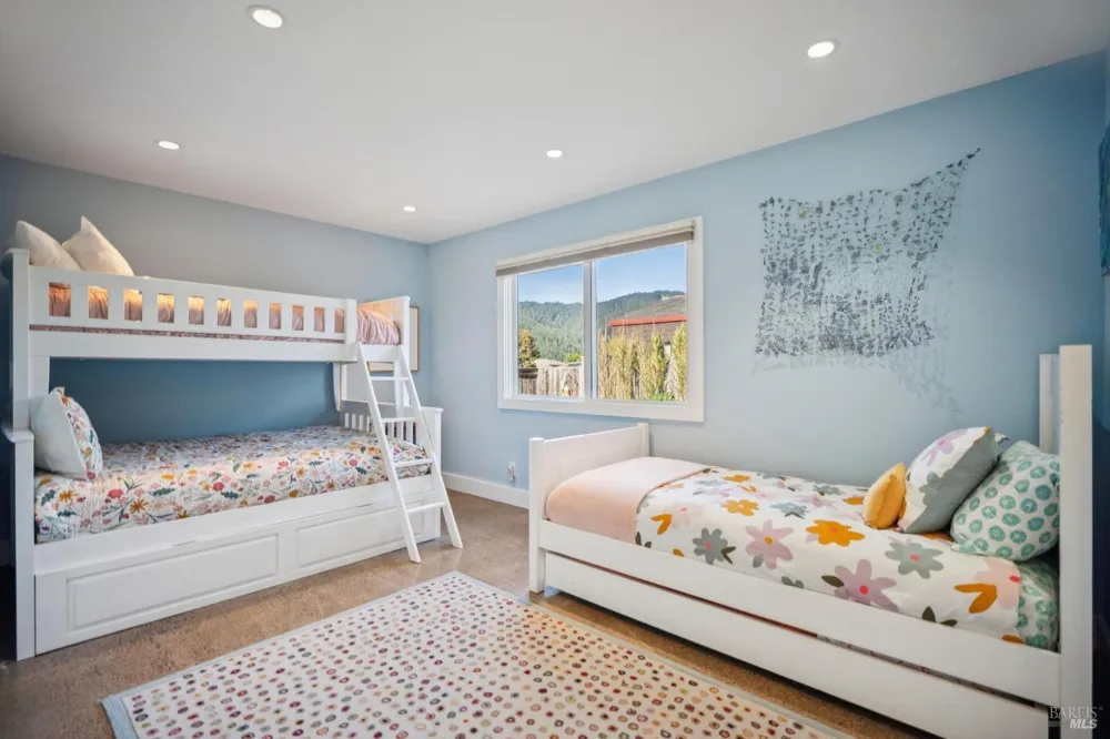 324 Seadrift Road Stinson Beach, CA 94970