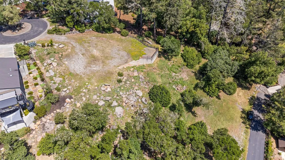 3824 Clear Ridge Santa Rosa, CA 95404