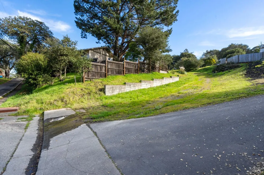 495 Cherry Street Petaluma, CA 94952