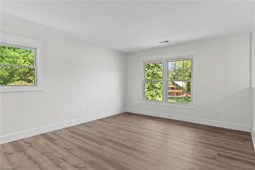 117 Kingswood Place Drive Walnut Cove, NC 27052