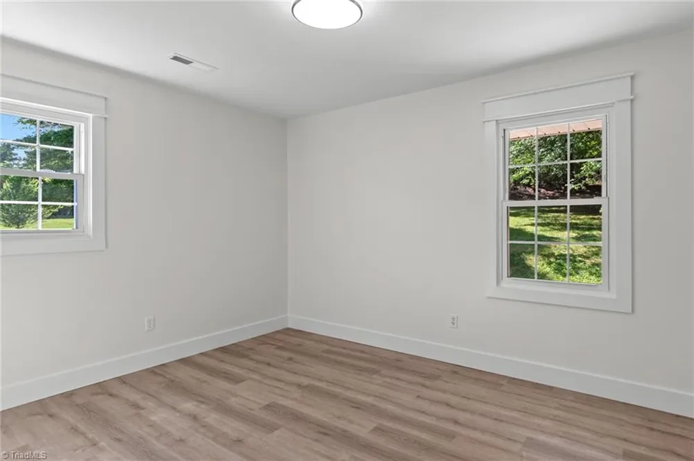 117 Kingswood Place Drive Walnut Cove, NC 27052
