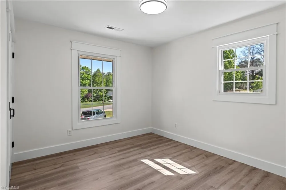 117 Kingswood Place Drive Walnut Cove, NC 27052