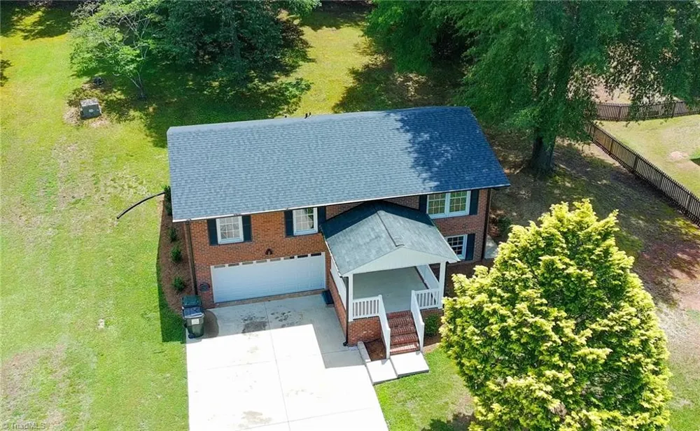 117 Kingswood Place Drive Walnut Cove, NC 27052