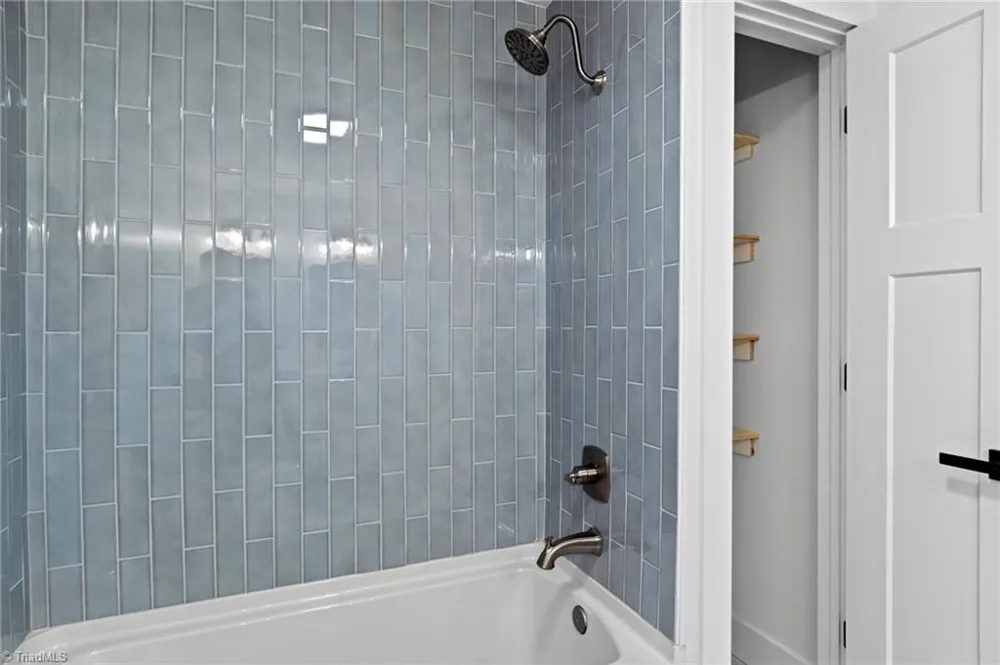 117 Kingswood Place Drive Walnut Cove, NC 27052