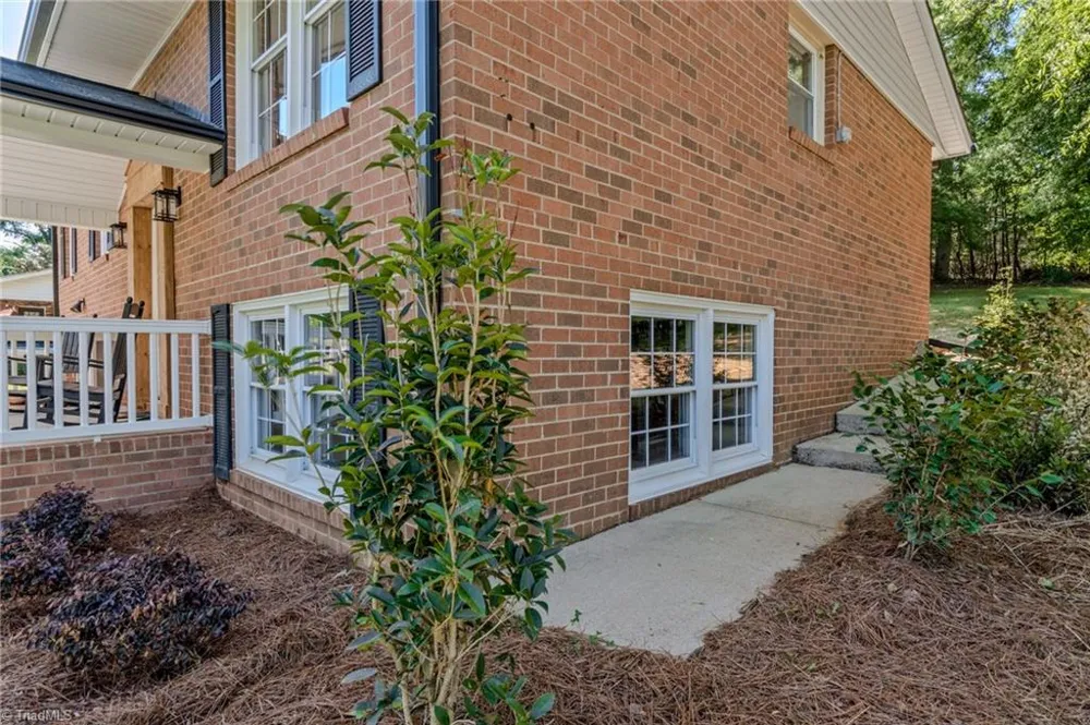 117 Kingswood Place Drive Walnut Cove, NC 27052